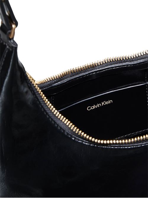 Borsa a spalla con finitura lucida Calvin Klein | LV04F3737GUB1